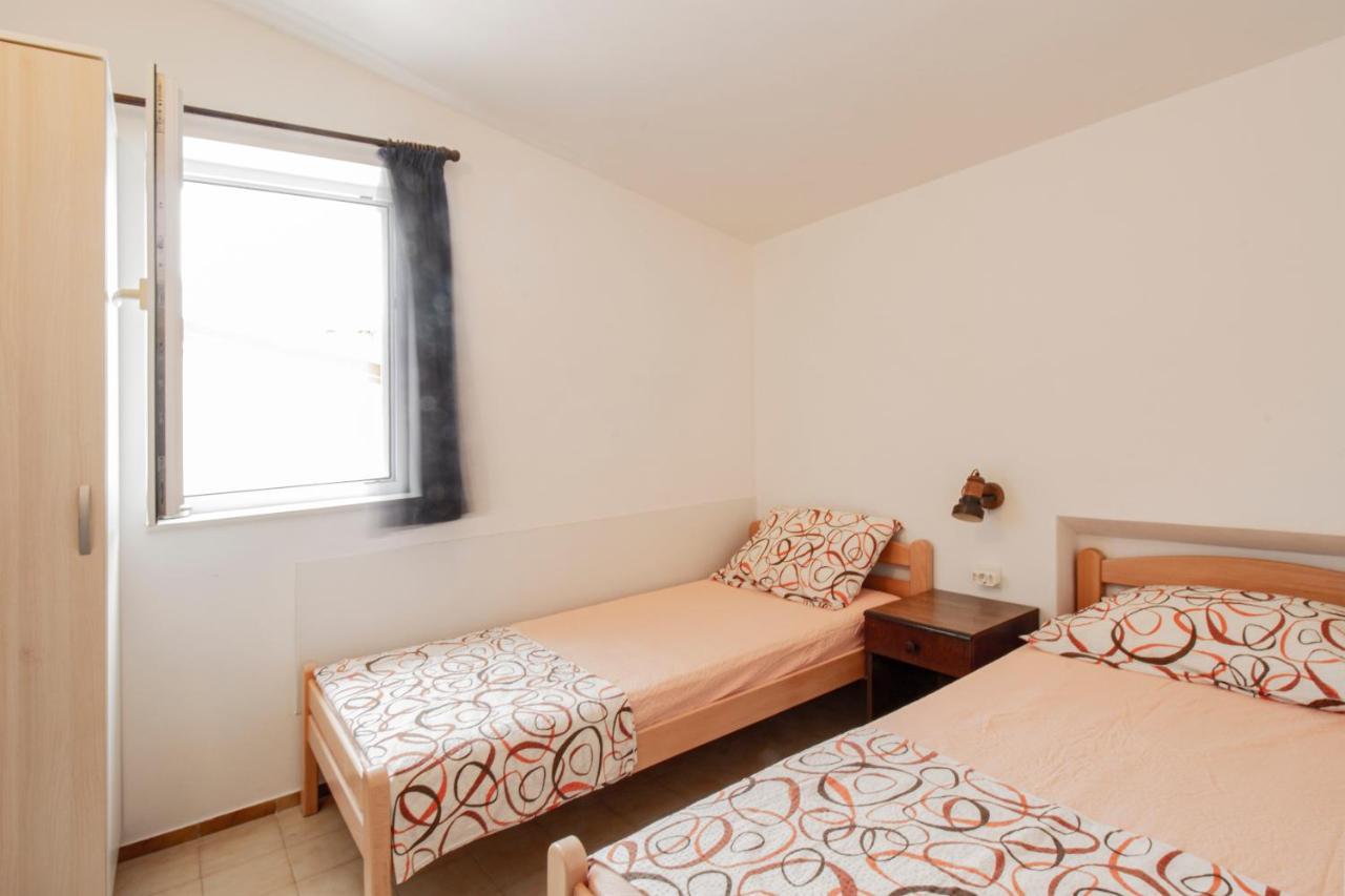 Apartamento Galapagus Privat Beach & Boat Dock Metajna Exterior foto